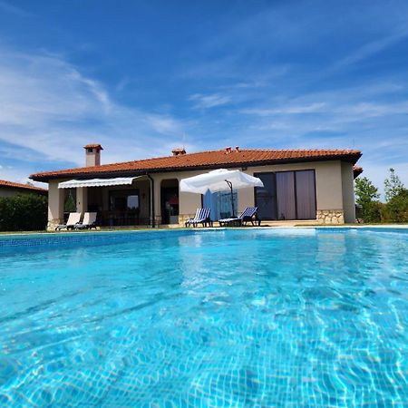 Private Villa 102 With Heated Pool In Blacksearama Balcsik Kültér fotó