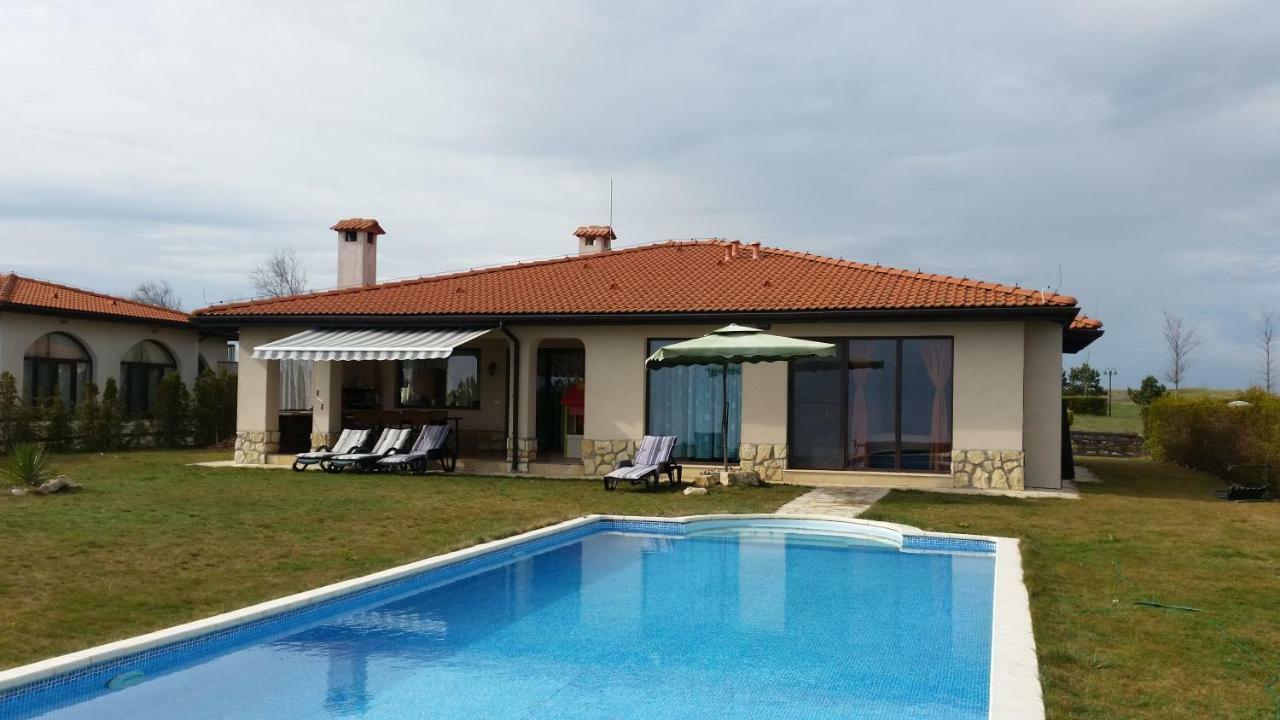 Private Villa 102 With Heated Pool In Blacksearama Balcsik Kültér fotó